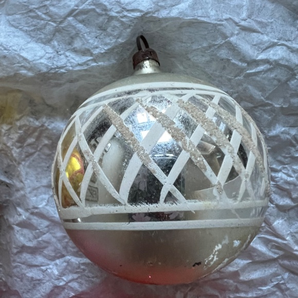Six Vintage Glass Ornaments - Picture 2 of 7
